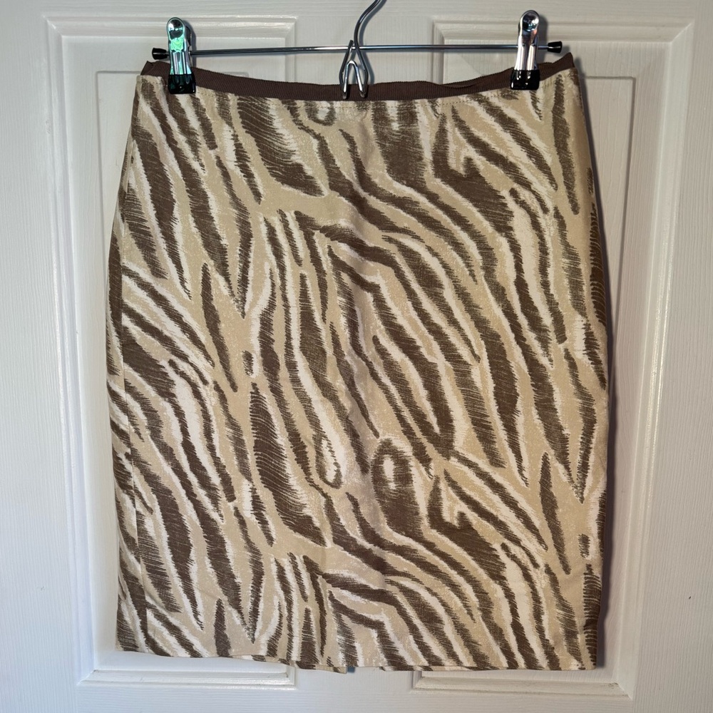 LOFT Ann Taylor Tiger Print Silk Cotton Blend Tan Cream White Skirt women size 4